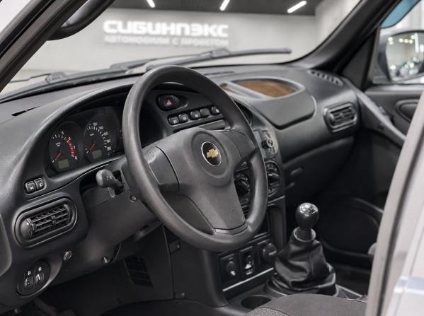 Chevrolet Niva I Рестайлинг с пробегом 2017 года, цена 689 500 рублей, 177500 км, внедорожник, Автокод Объявления