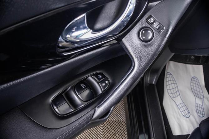 Nissan Qashqai II с пробегом 2016 года, цена 1 299 000 рублей, 200278 км, внедорожник, Автокод Объявления