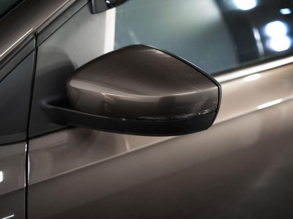 Volkswagen Polo V Рестайлинг с пробегом 2016 года, цена 1 050 500 рублей, 115269 км, седан, Автокод Объявления