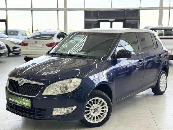 Skoda Fabia II Рестайлинг с пробегом 2011 года, цена 699 000 рублей, 220000 км, хэтчбек, Автокод Объявления
