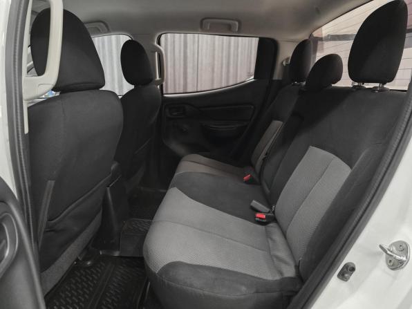 Mitsubishi L200 V Рестайлинг с пробегом 2019 года, цена 2 050 000 рублей, 160000 км, пикап, Автокод Объявления