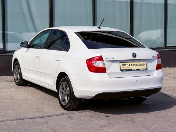 Skoda Rapid I с пробегом 2016 года, цена 978 000 рублей, 165000 км, лифтбек, Автокод Объявления