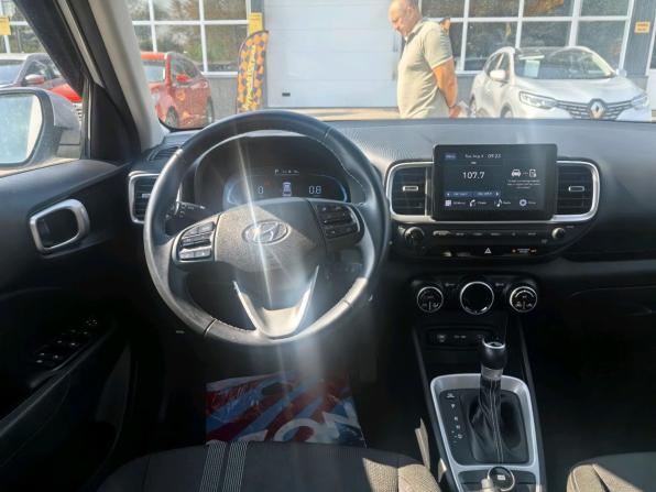 Hyundai Venue I с пробегом 2022 года, цена 2 000 000 рублей, 93961 км, внедорожник, Автокод Объявления