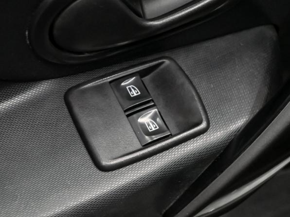 Renault Sandero II с пробегом 2018 года, цена 840 000 рублей, 207628 км, хэтчбек, Автокод Объявления