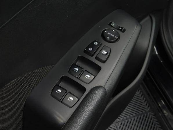 Hyundai Solaris II с пробегом 2018 года, цена 1 229 000 рублей, 158371 км, седан, Автокод Объявления