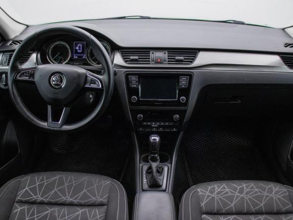 Skoda Rapid I Рестайлинг с пробегом 2018 года, цена 1 258 000 рублей, 63391 км, лифтбек, Автокод Объявления