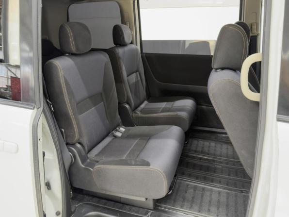 Nissan Serena III (C25) с пробегом 2009 года, цена 1 209 000 рублей, 358511 км, минивэн, Автокод Объявления