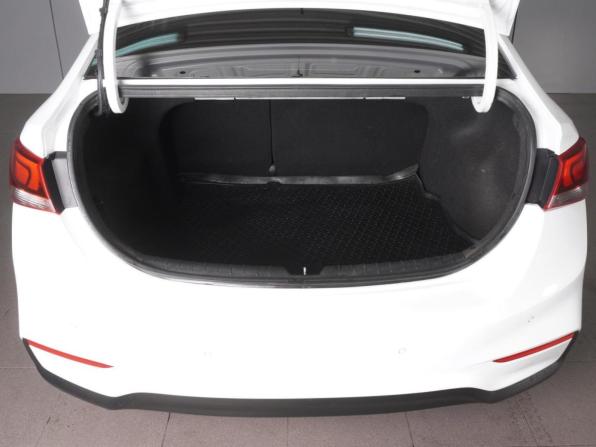 Hyundai Solaris II с пробегом 2018 года, цена 1 309 000 рублей, 97342 км, седан, Автокод Объявления