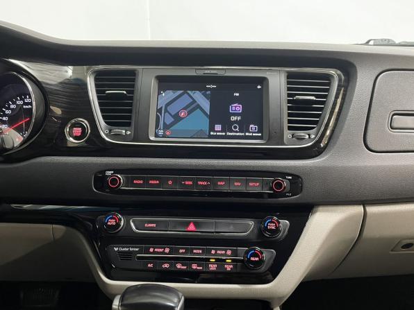 Kia Carnival III с пробегом 2018 года, цена 2 399 000 рублей, 132910 км, минивэн, Автокод Объявления