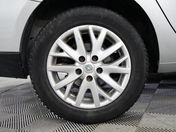 Renault Fluence I Рестайлинг с пробегом 2014 года, цена 840 000 рублей, 165000 км, седан, Автокод Объявления