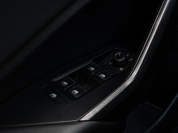 Volkswagen Sagitar III с пробегом 2020 года, цена 2 195 000 рублей, 51094 км, седан, Автокод Объявления