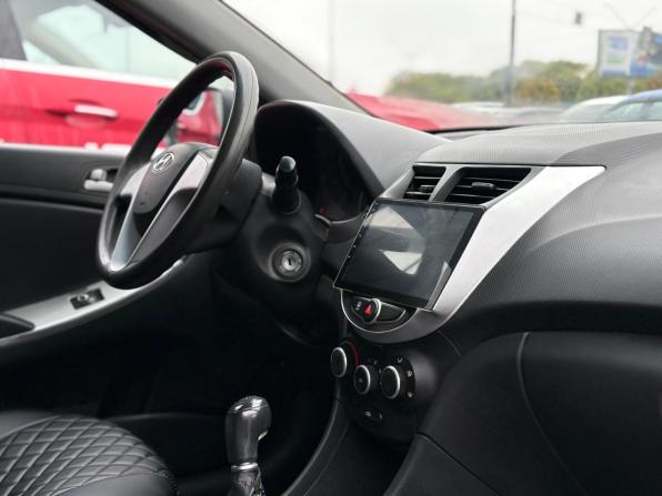Hyundai Solaris I с пробегом 2012 года, цена 615 000 рублей, 207368 км, седан, Автокод Объявления