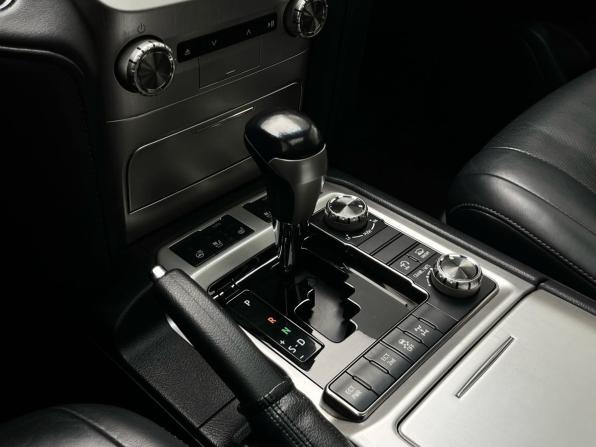 Toyota Land Cruiser 200 Series Рестайлинг 2 с пробегом 2015 года, цена 5 690 000 рублей, 130062 км, внедорожник, Автокод Объявления