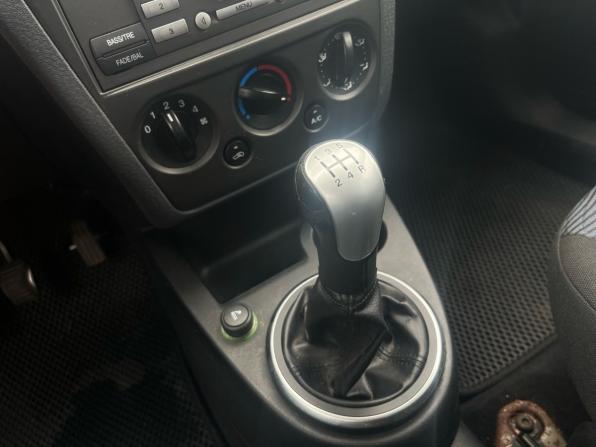 Ford Fusion I Рестайлинг с пробегом 2007 года, цена 350 000 рублей, 204000 км, хэтчбек, Автокод Объявления