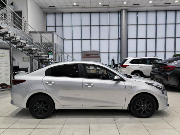 Kia Rio IV Рестайлинг с пробегом 2021 года, цена 1 440 000 рублей, 143106 км, седан, Автокод Объявления