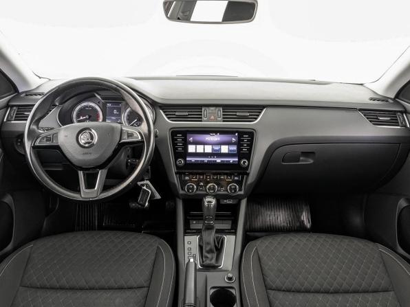 Skoda Octavia III (A7) Рестайлинг с пробегом 2018 года, цена 1 825 000 рублей, 55600 км, лифтбек, Автокод Объявления