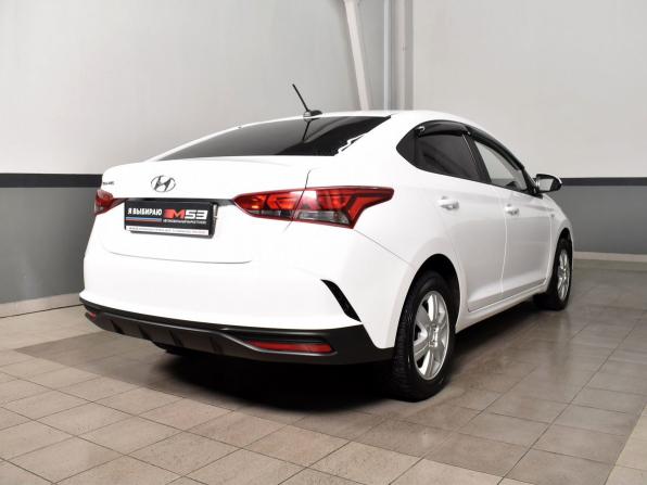 Hyundai Solaris II Рестайлинг с пробегом 2021 года, цена 1 764 995 рублей, 38576 км, седан, Автокод Объявления