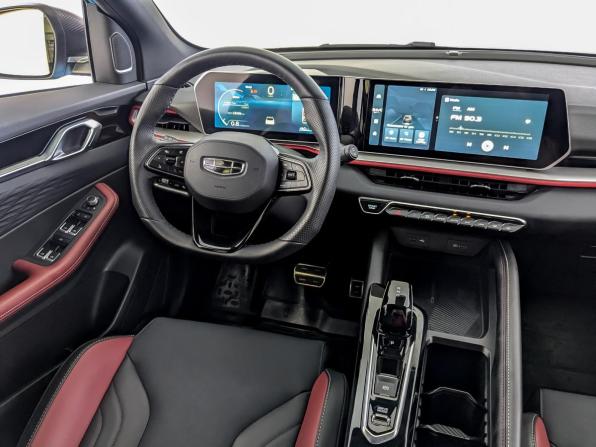Geely Coolray I Рестайлинг с пробегом 2024 года, цена 2 299 000 рублей, 15151 км, внедорожник, Автокод Объявления