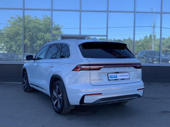 Geely Monjaro I с пробегом 2022 года, цена 2 999 000 рублей, 67985 км, внедорожник, Автокод Объявления