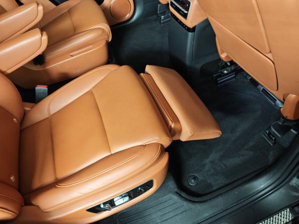 Li Auto (Lixiang) L9 I с пробегом 2024 года, цена 6 100 000 рублей, 73522 км, внедорожник, Автокод Объявления
