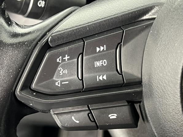 Mazda 3 III (BM) Рестайлинг с пробегом 2018 года, цена 1 250 000 рублей, 129810 км, седан, Автокод Объявления