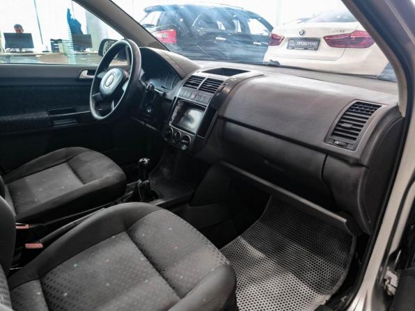 Volkswagen Polo IV с пробегом 2002 года, цена 185 000 рублей, 362604 км, хэтчбек, Автокод Объявления