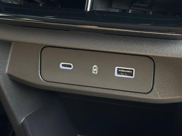 Geely Atlas II с пробегом 2024 года, цена 3 229 000 рублей, 14328 км, внедорожник, Автокод Объявления