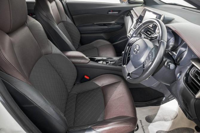 Toyota C-HR I с пробегом 2017 года, цена 2 039 000 рублей, 33000 км, внедорожник, Автокод Объявления
