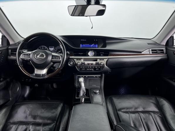 Lexus ES VI Рестайлинг с пробегом 2015 года, цена 2 350 000 рублей, 200000 км, седан, Автокод Объявления
