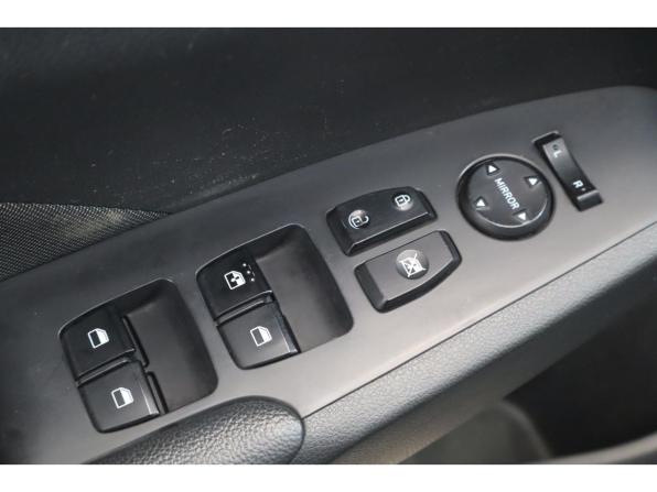 Hyundai Solaris II с пробегом 2017 года, цена 1 176 000 рублей, 192000 км, седан, Автокод Объявления
