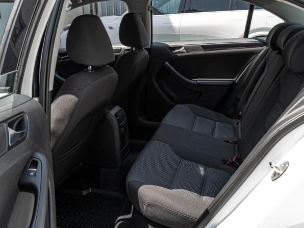 Volkswagen Jetta VI Рестайлинг с пробегом 2016 года, цена 1 430 000 рублей, 121433 км, седан, Автокод Объявления