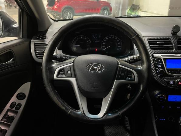 Hyundai Solaris I с пробегом 2012 года, цена 725 000 рублей, 164782 км, хэтчбек, Автокод Объявления