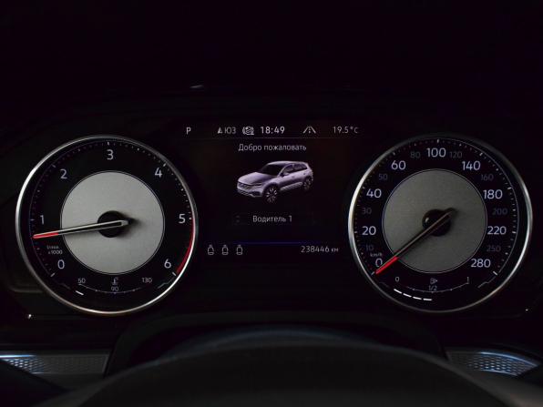 Volkswagen Touareg III с пробегом 2019 года, цена 3 999 999 рублей, 238444 км, внедорожник, Автокод Объявления
