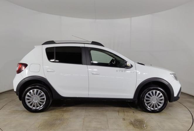 Renault Sandero II Рестайлинг с пробегом 2019 года, цена 1 200 000 рублей, 94459 км, хэтчбек, Автокод Объявления