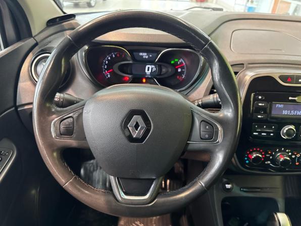 Renault Kaptur I с пробегом 2019 года, цена 1 300 000 рублей, 135369 км, внедорожник, Автокод Объявления