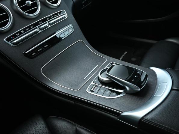 Mercedes-Benz C-Класс IV (W205) Рестайлинг с пробегом 2018 года, цена 2 799 000 рублей, 172957 км, седан, Автокод Объявления