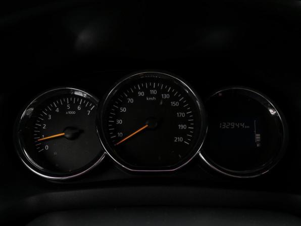 Renault Logan II с пробегом 2015 года, цена 629 000 рублей, 132944 км, седан, Автокод Объявления