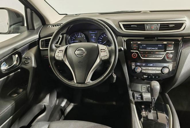 Nissan Qashqai II с пробегом 2018 года, цена 1 900 000 рублей, 47042 км, внедорожник, Автокод Объявления