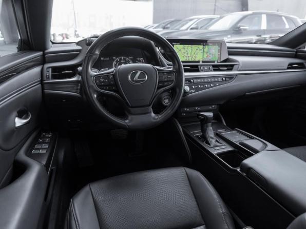 Lexus ES VII с пробегом 2020 года, цена 3 785 000 рублей, 98246 км, седан, Автокод Объявления