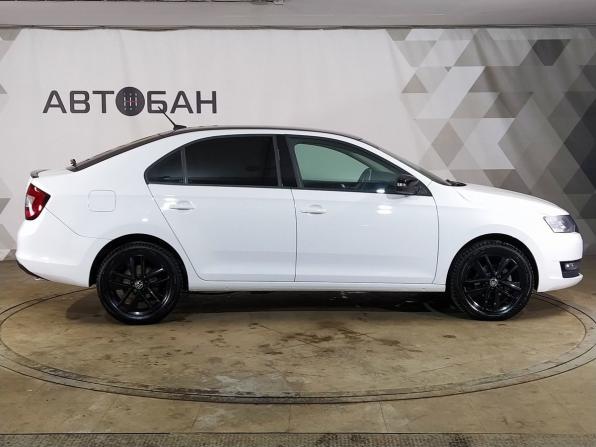 Skoda Rapid I Рестайлинг с пробегом 2017 года, цена 820 000 рублей, 212000 км, лифтбек, Автокод Объявления