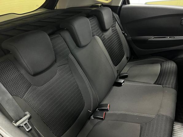 Renault Kaptur I с пробегом 2018 года, цена 1 350 000 рублей, 120958 км, внедорожник, Автокод Объявления