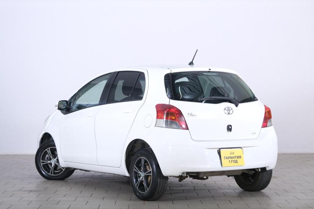 Toyota Vitz II (XP90) Омск  - изображение 5