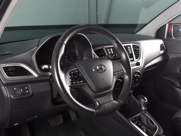 Hyundai Solaris II Рестайлинг с пробегом 2021 года, цена 1 399 999 рублей, 111346 км, седан, Автокод Объявления