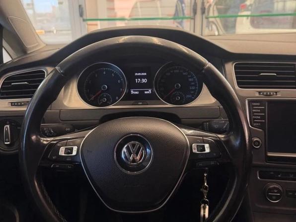 Volkswagen Golf VII с пробегом 2013 года, цена 1 025 000 рублей, 275361 км, хэтчбек, Автокод Объявления