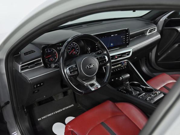 Kia K5 III с пробегом 2021 года, цена 2 549 000 рублей, 50000 км, седан, Автокод Объявления