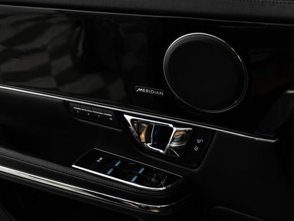 Jaguar XJ IV (X351) Рестайлинг с пробегом 2016 года, цена 1 950 000 рублей, 170929 км, седан, Автокод Объявления