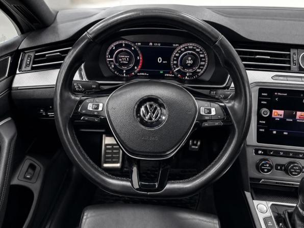 Volkswagen Passat B8 с пробегом 2018 года, цена 2 730 000 рублей, 278760 км, универсал, Автокод Объявления