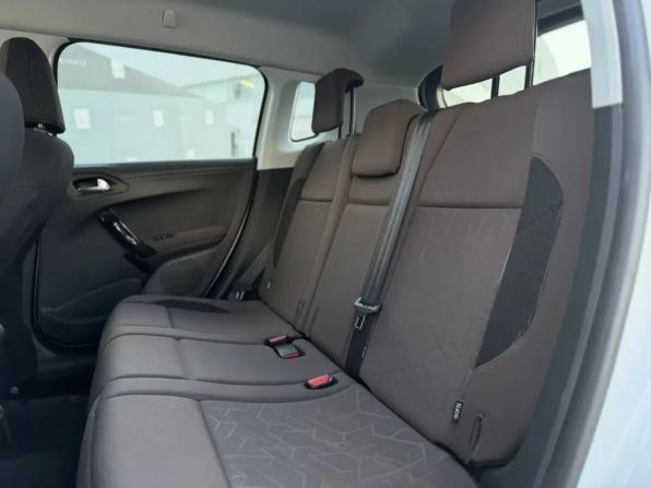 Peugeot 2008 I с пробегом 2014 года, цена 850 000 рублей, 113307 км, внедорожник, Автокод Объявления