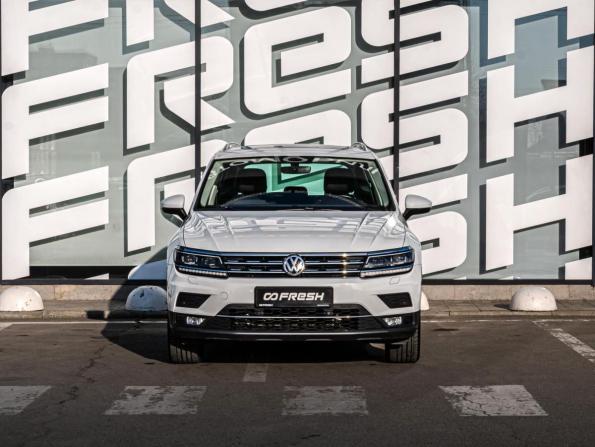 Volkswagen Tiguan II с пробегом 2018 года, цена 2 920 000 рублей, 90543 км, внедорожник, Автокод Объявления