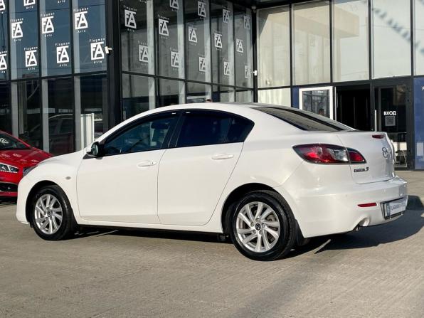 Mazda 3 II (BL) Рестайлинг с пробегом 2012 года, цена 1 149 000 рублей, 184164 км, седан, Автокод Объявления